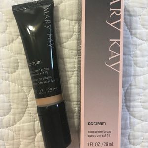 Mary Kay CC Cream Sunscreen Broad Spectrum SPF 15